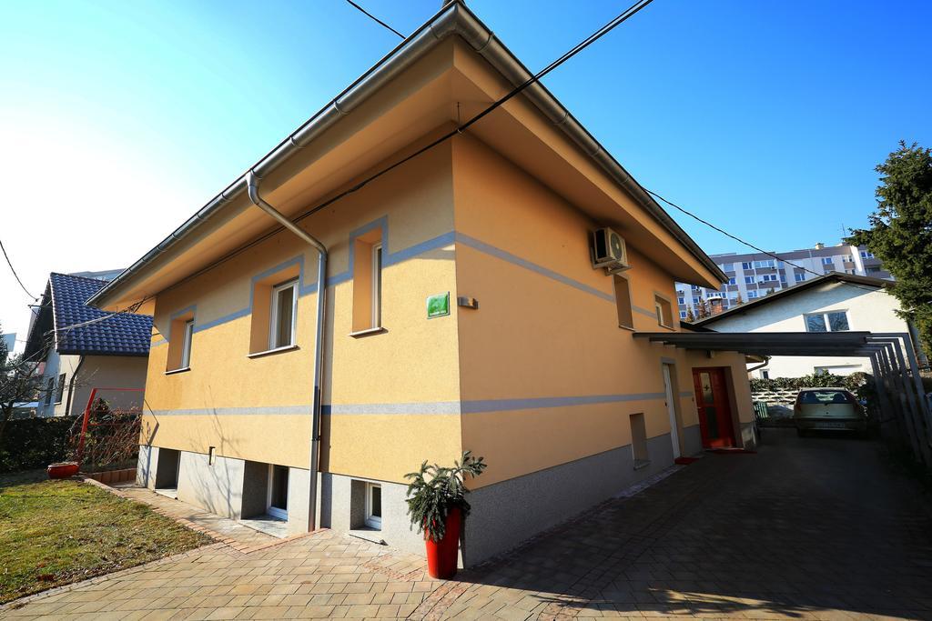 Apartment In Liubliana Exterior foto